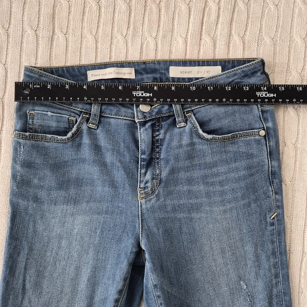 Pilcro and the Letterpress Jeans Size 27 Light Wash‎ Fringe Hem Skinny Summer